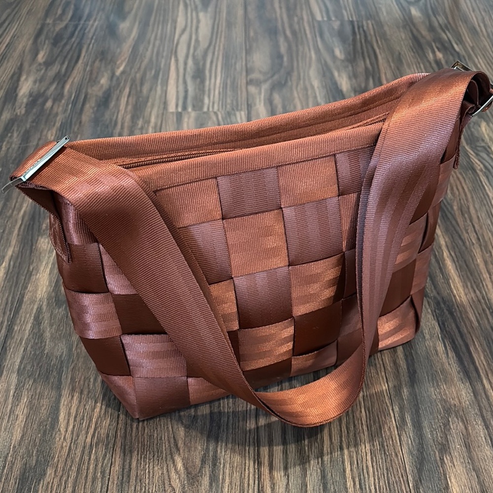 Harvey’s NWOT Elegant Burnt Orange  Woven Shoulder Bag